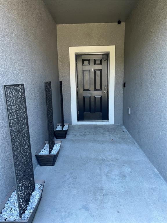 Building Photo - 9627 Pembrooke Pines Dr