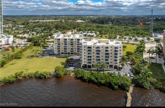 Building Photo - 2875 Palm Beach Blvd
