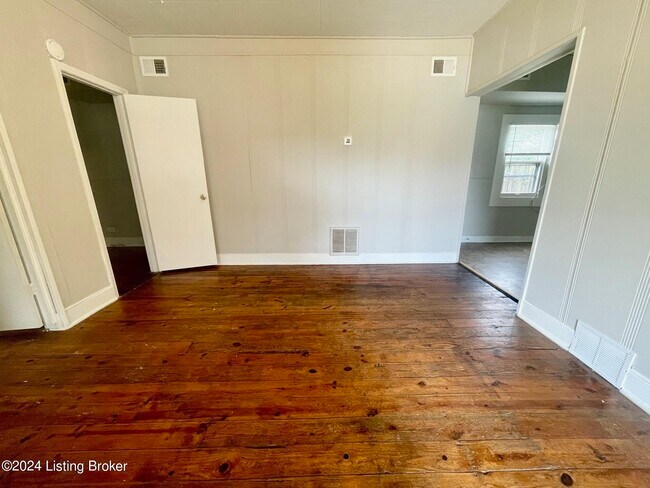 Building Photo - 4005 Fayette Ave