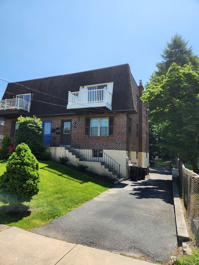 Primary Photo - 202 Prospect Ave