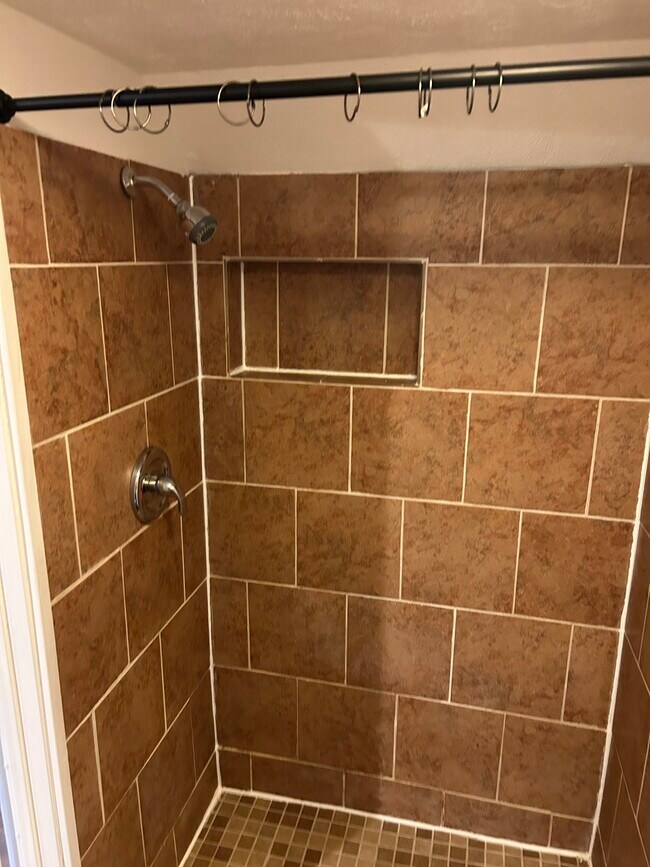 Foto del edificio - 2335 N 61st St