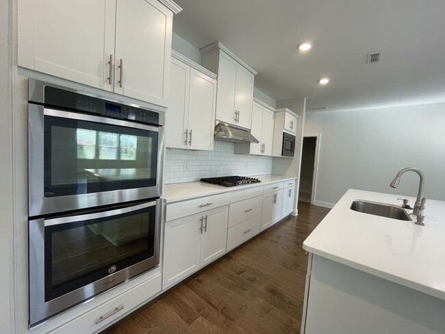Foto del edificio - Beautiful Home in Foxland Harbor