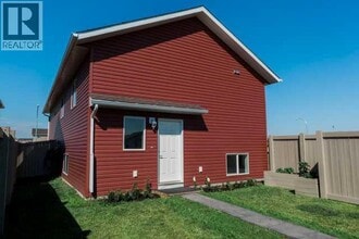 Building Photo - 9709 89 St