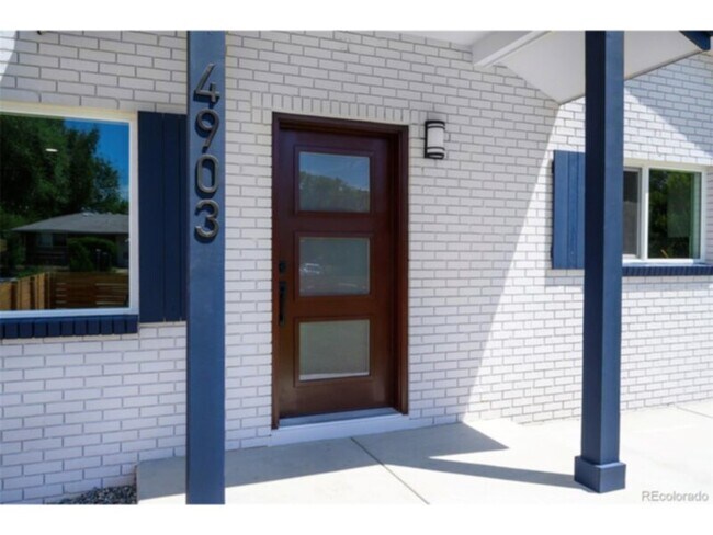 Building Photo - 4903 W 11th Ave