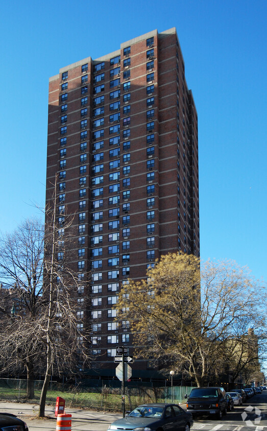 Viewed from the east - 131 Broome St