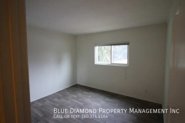 Building Photo - 2 BR, 2 Ba Condo in Oceanside, Lakeshore V...