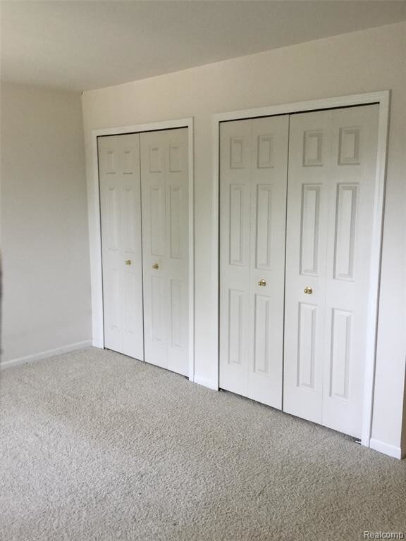 Foto del edificio - 4483 N Meadow Dr