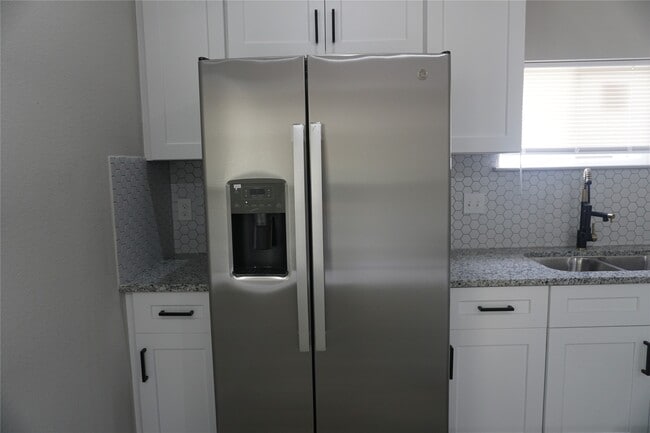Foto del edificio - 11488 Underwood St