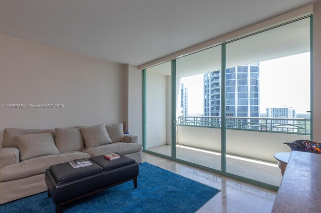 Foto del edificio - 3350 SW 27th Ave