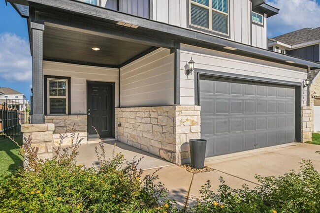 Foto del edificio - 661 Pickrell Lp