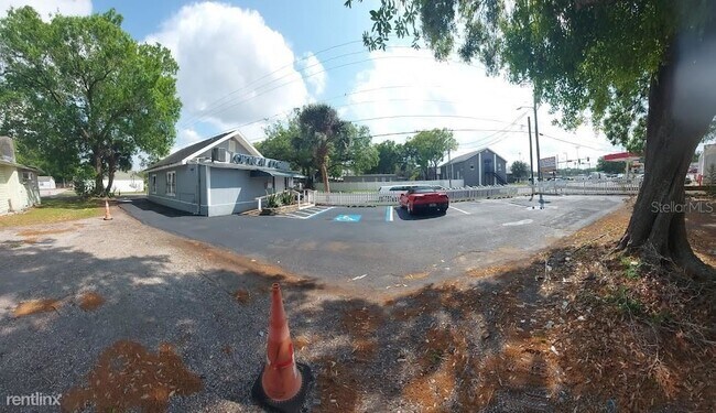 Foto del edificio - 2 br, 1 bath House - 1601 W Sligh Avenue