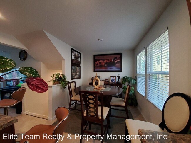 Foto del edificio - 3 br, 2.5 bath House - Jeffrey St 106