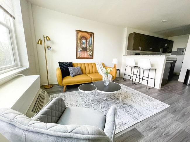 Building Photo - 2515 Burnet Ave