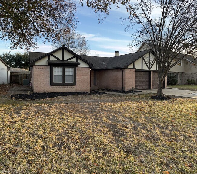 Building Photo - 3 br, 2 bath House - 7522 Echo Pines Dr