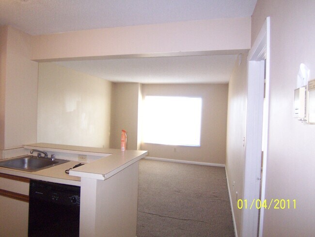 Foto del edificio - 1600 Park Cir
