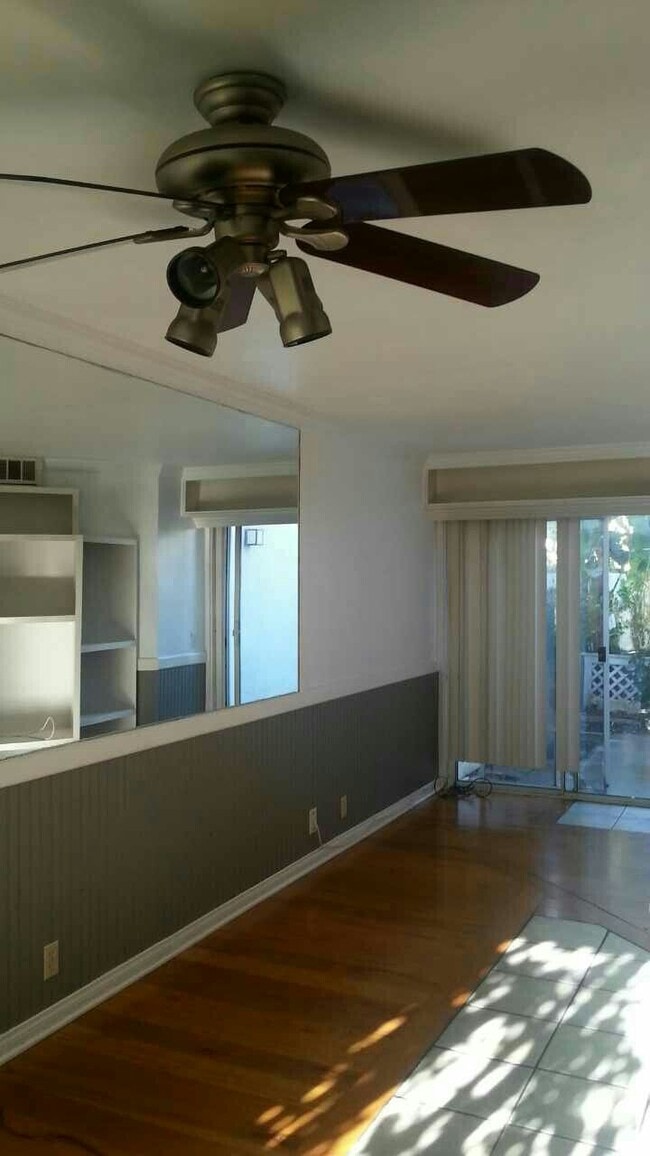 Building Photo - 27692 Aquamarine