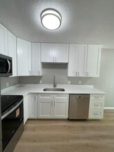 Building Photo - 5980 Covington Terrace