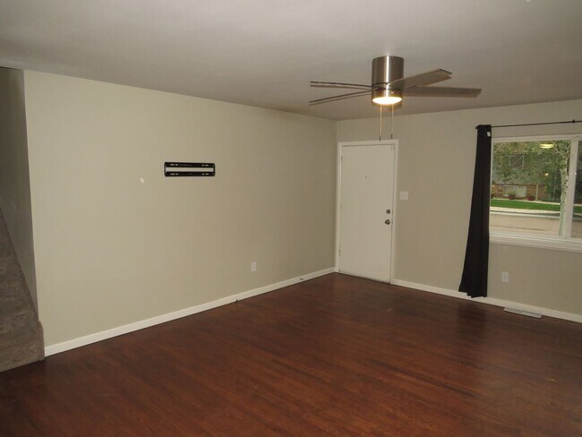 Foto del edificio - Free rent for the rest of 2023!!!