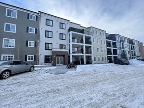 Building Photo - 151 Legacy Main St SE