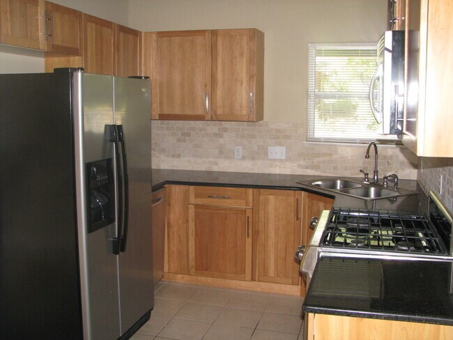 Foto del edificio - 907 W 30th St