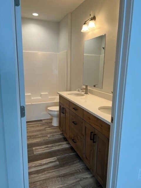 Foto del edificio - 310 Snake River Dr