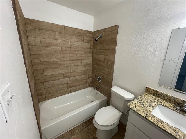 Foto del edificio - 1212 W Hunt St