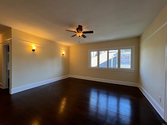 Foto del edificio - 533 Brookside Ave. #1