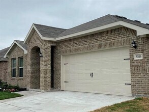 Building Photo - 5816 Utopia Dr
