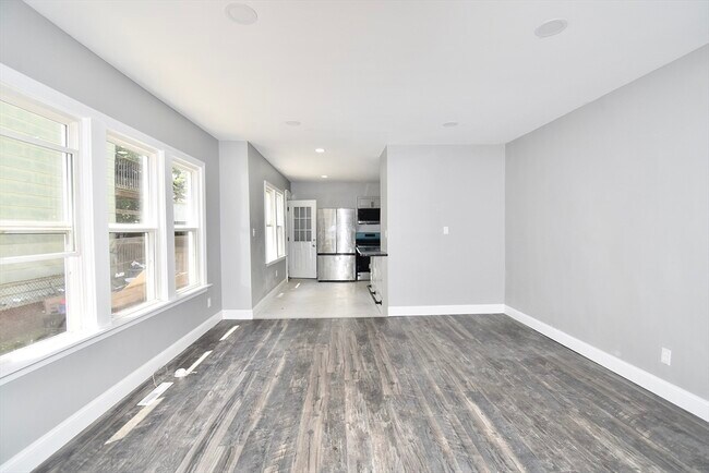 Foto del edificio - 838 Carew St