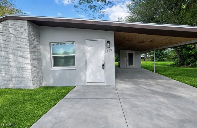 Foto del edificio - 919 Freemont St