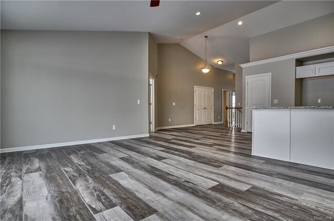 Building Photo - 318 Devonshire Dr