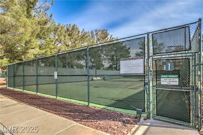 Foto del edificio - 7270 Sheared Cliff Ln