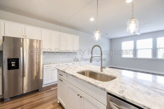 Building Photo - 603 McLernon Trce