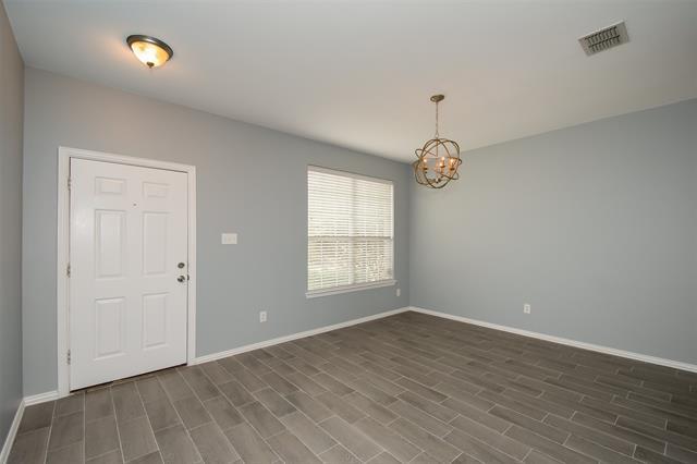 Building Photo - 713 Bowie Ln