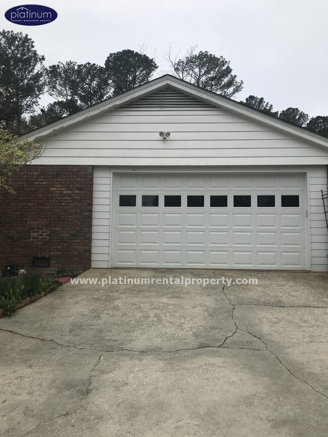Building Photo - 4664 Ferncroft Ct SW