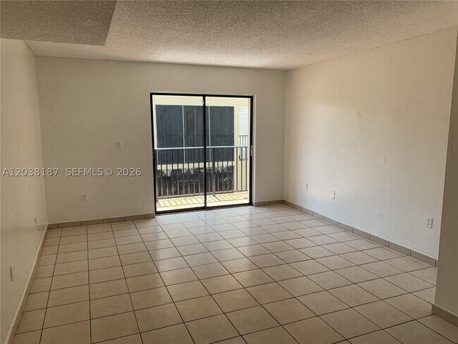 Foto del edificio - 2319 W 60th St