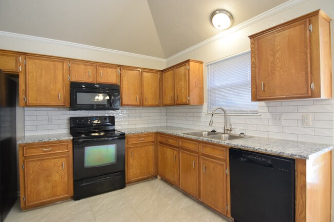 Foto del edificio - 4304 Frog Dr