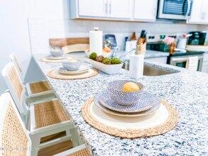 Building Photo - 63 Palma Dr