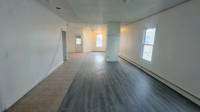 Building Photo - 266 Sargeant St Building Photo - 266 Sargeant St