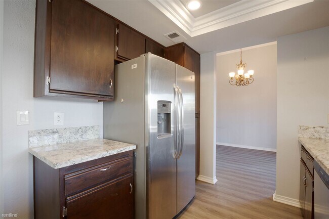 Building Photo - 3 br, 2 bath House - 45308 Esmerado Court