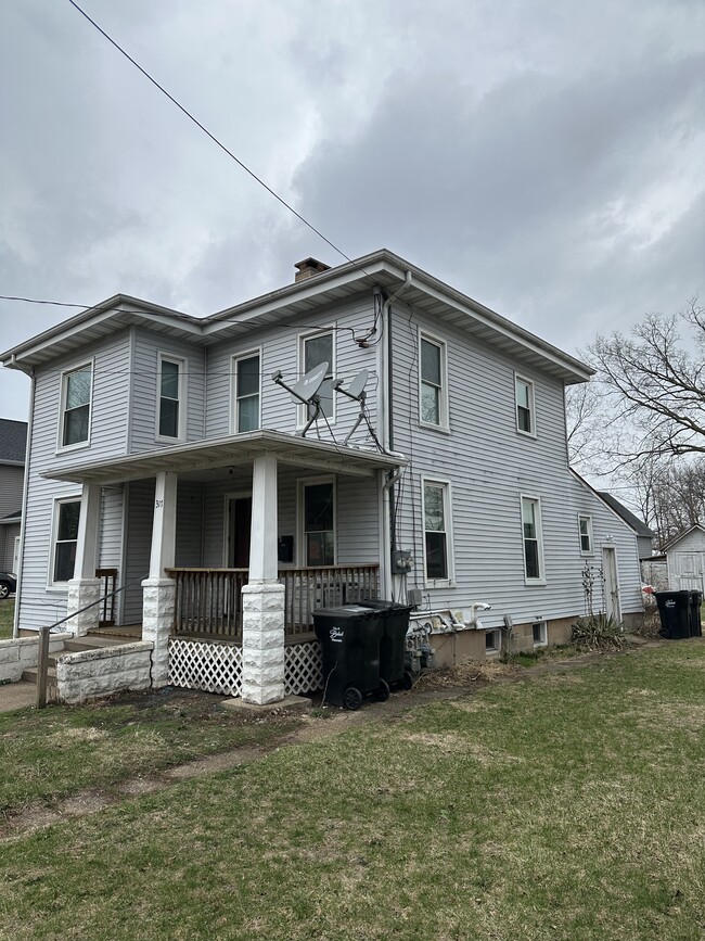 Foto del edificio - 317 Highland Ave