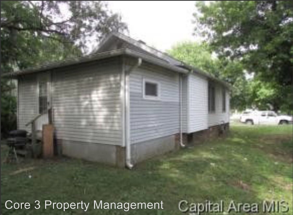 Building Photo - 2 br, 1 bath House - 1025 S. Spring Street