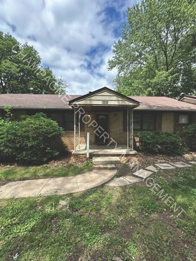 Foto principal - 8622 E 59th St
