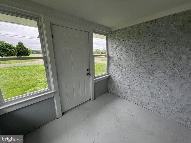 Foto del edificio - 419 Garden Rd