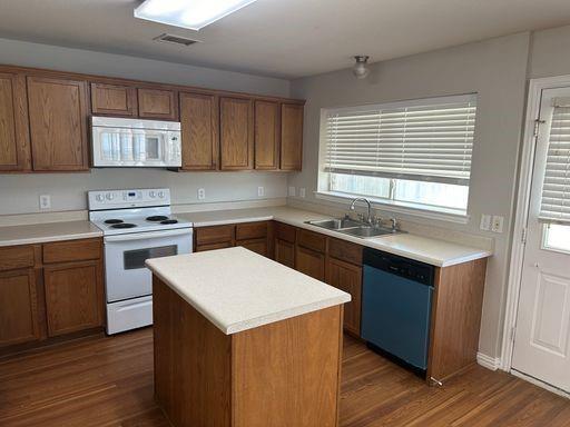 Foto del edificio - 1117 Acacia Dr