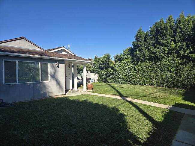 Building Photo - 16043 San Fernando Mission Blvd