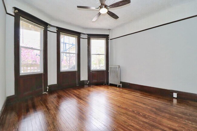 Building Photo - 117 Sherman Pl