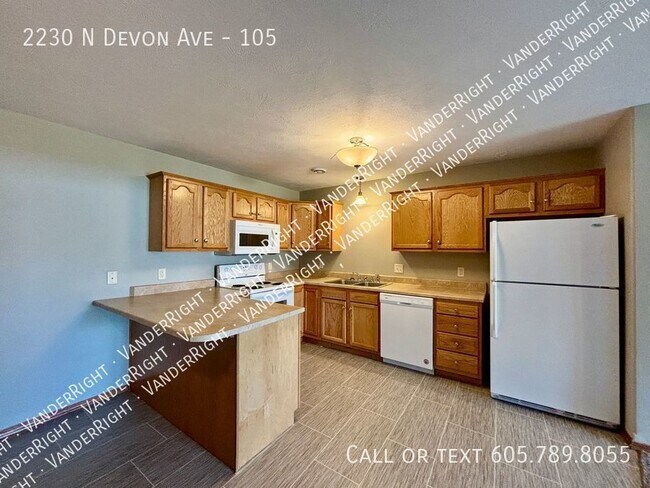 Foto del edificio - 2 Bedroom Walk Out Apartment in Tea!