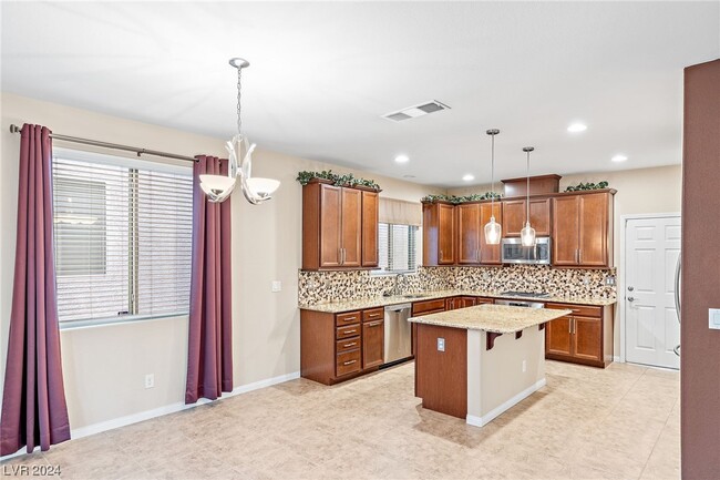 Foto del edificio - 9851 Vista Meadows Ave