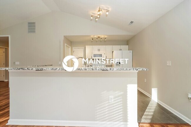 Building Photo - 3 Bedroom Pet-Friendly Home in Avon, IN with Main Street Renewal